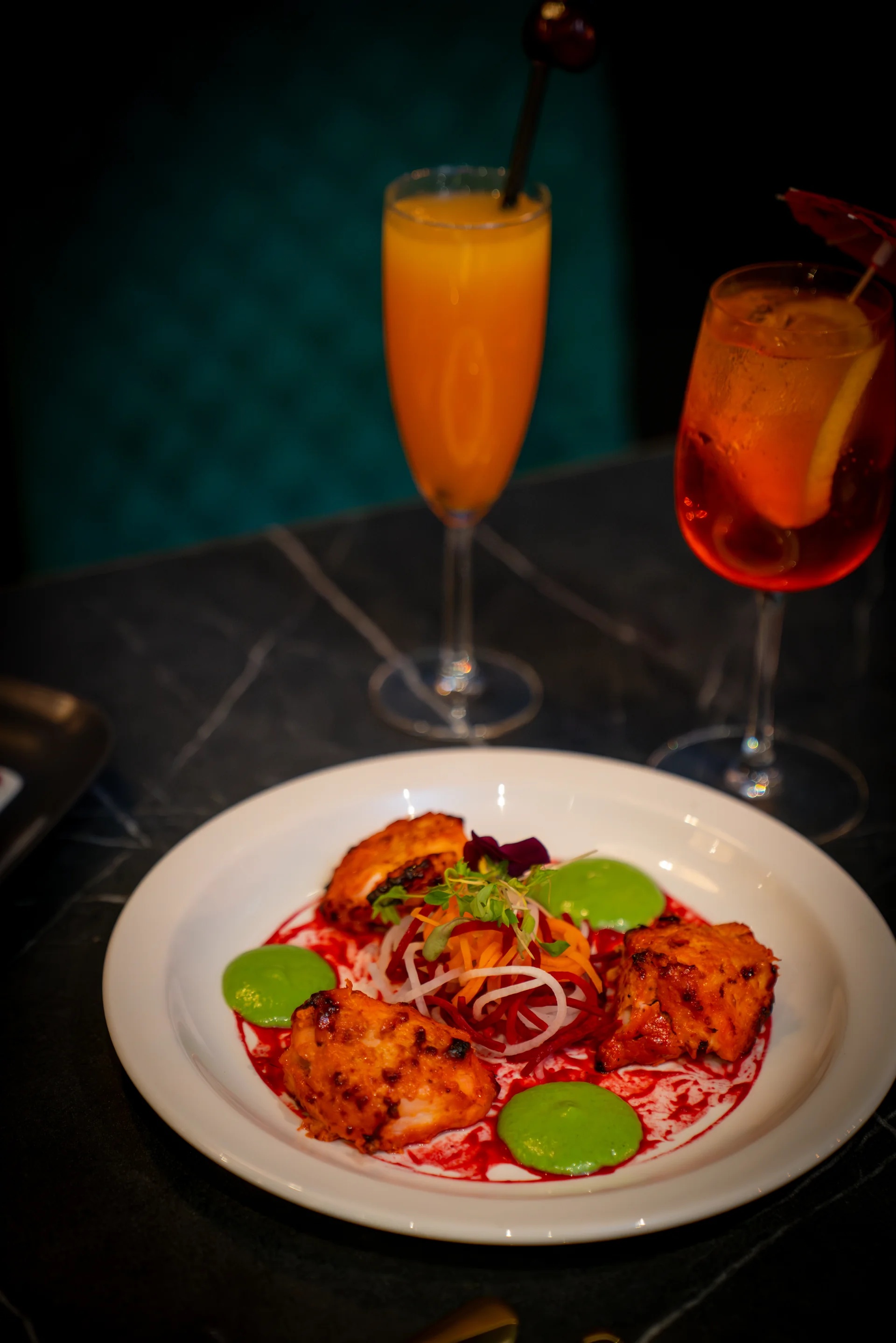 Chicken tikka with cocktails
